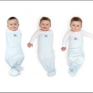 Ollie swaddle in color sky blue